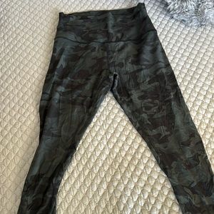 Lululemon camouflage leggings